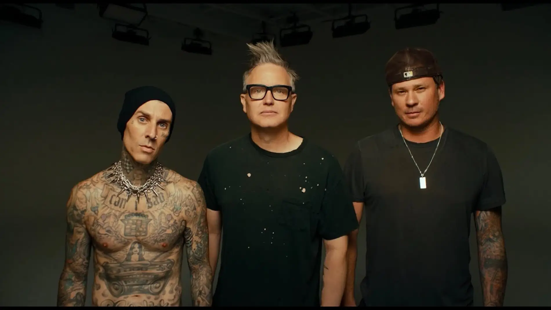 Anuncio del regreso de Blink-182 en su canal de YouTube