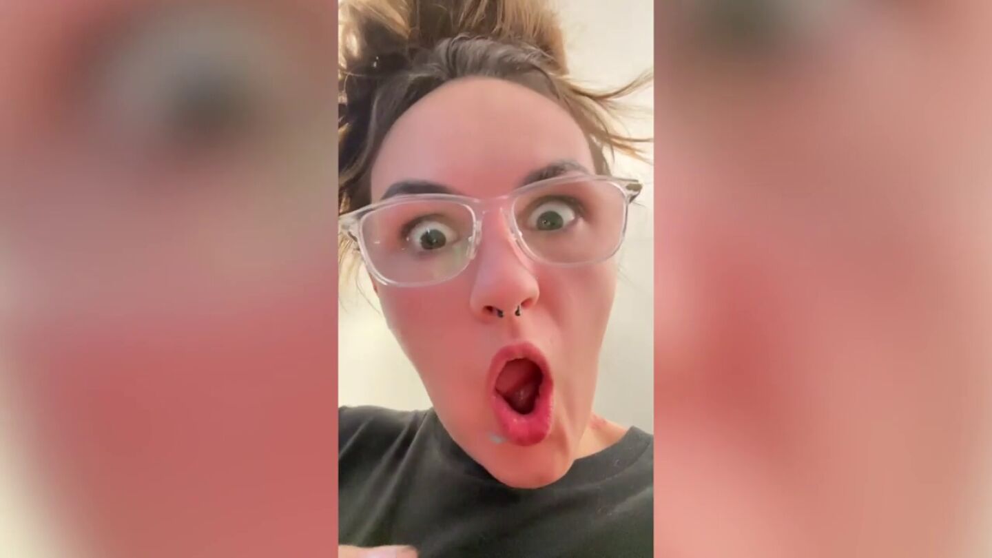 La influencer sin dientes que tiene 2 millones de seguidores en TikTok