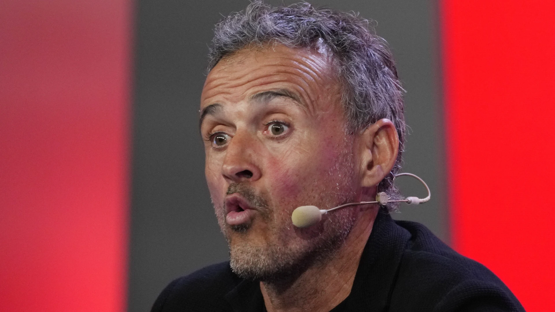 Luis Enrique en una rueda de prensa