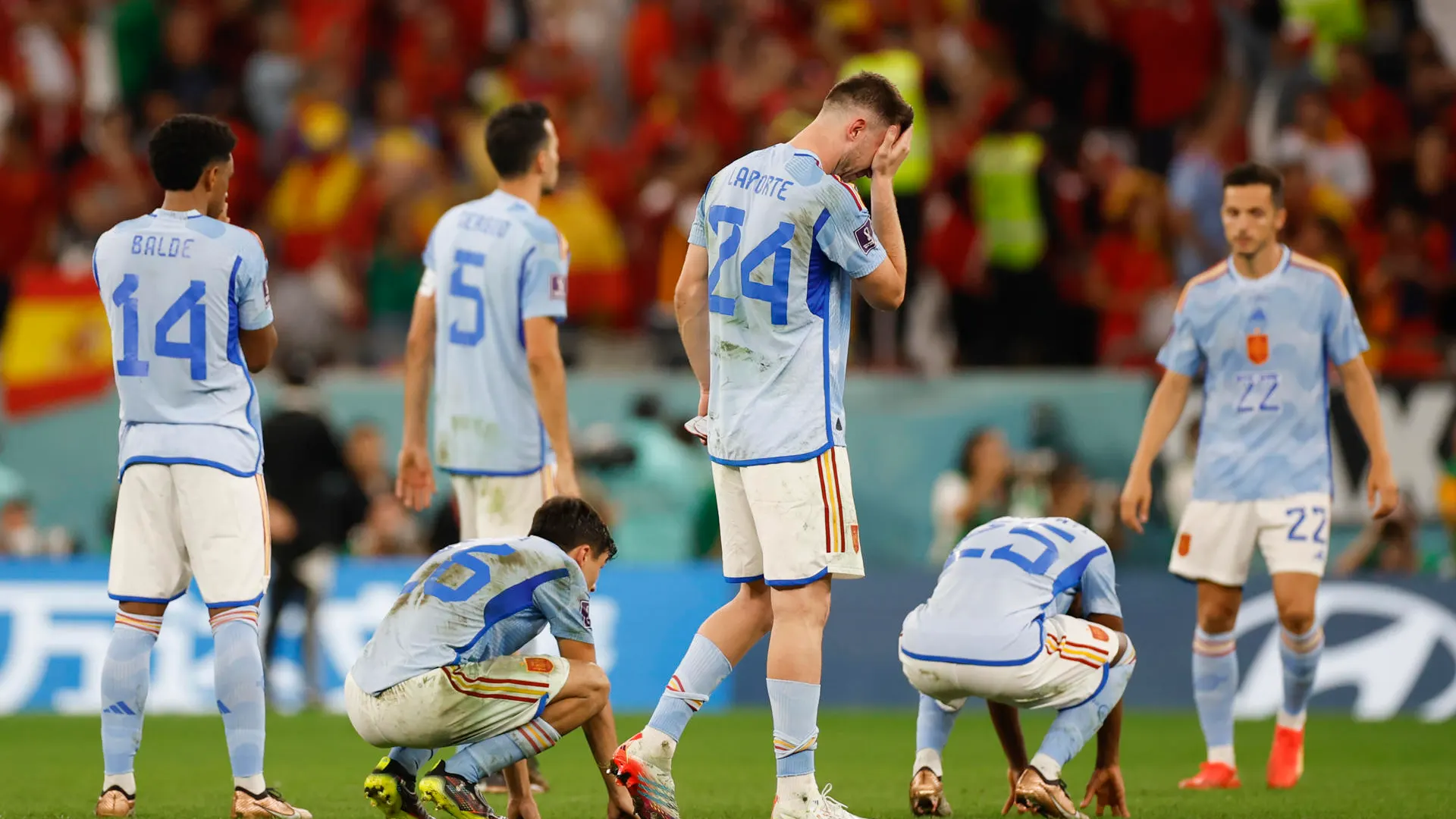 Jugadores de Espa&ntilde;a tras perder en la tanda de penaltis