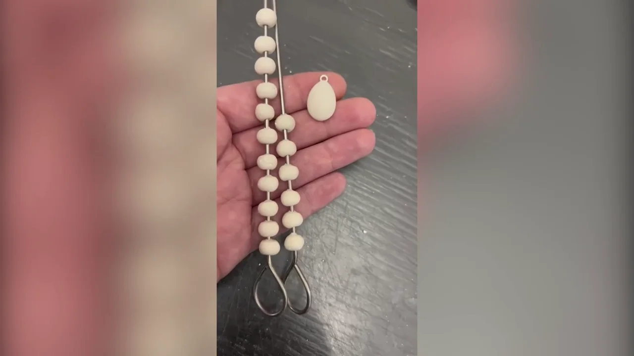 Una mujer gana 350.000 euros vendiendo joyas hechas con semen Una mujer gana 350.000 euros vendiendo joyas hechas con semen