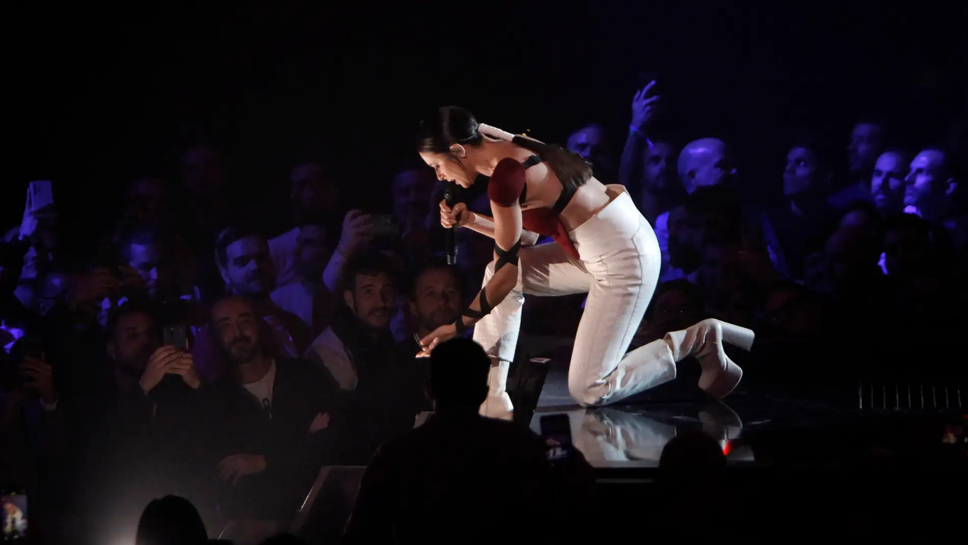 La cantante Blanca Paloma, durante su actuación en la segunda semifinal del BenidormFest 2023