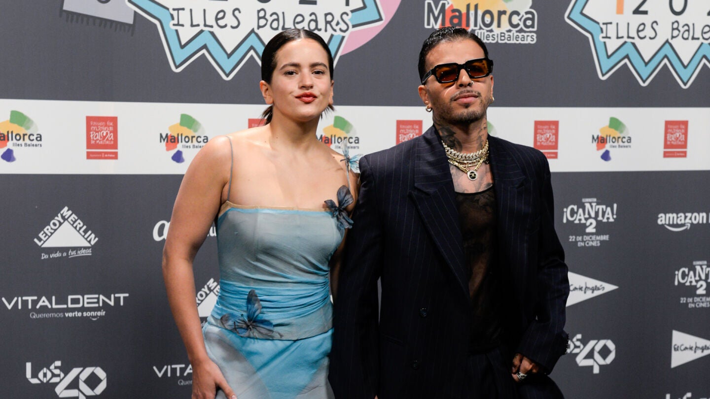 Rosal&iacute;a y Rauw Alejandro el d&iacute;a en el que Ibai les 'chaf&oacute;' su beso