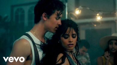 Shawn Mendes y Camila Cabello: el beso en Coachella que confirmaría que son novios de nuevo