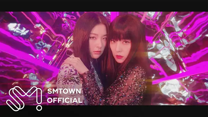 Irene y Seulgi de Red Velvet en el videoclip de &#39;Monster&#39;