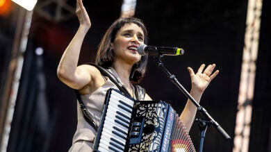 Un noche con Julieta Venegas y los guapos