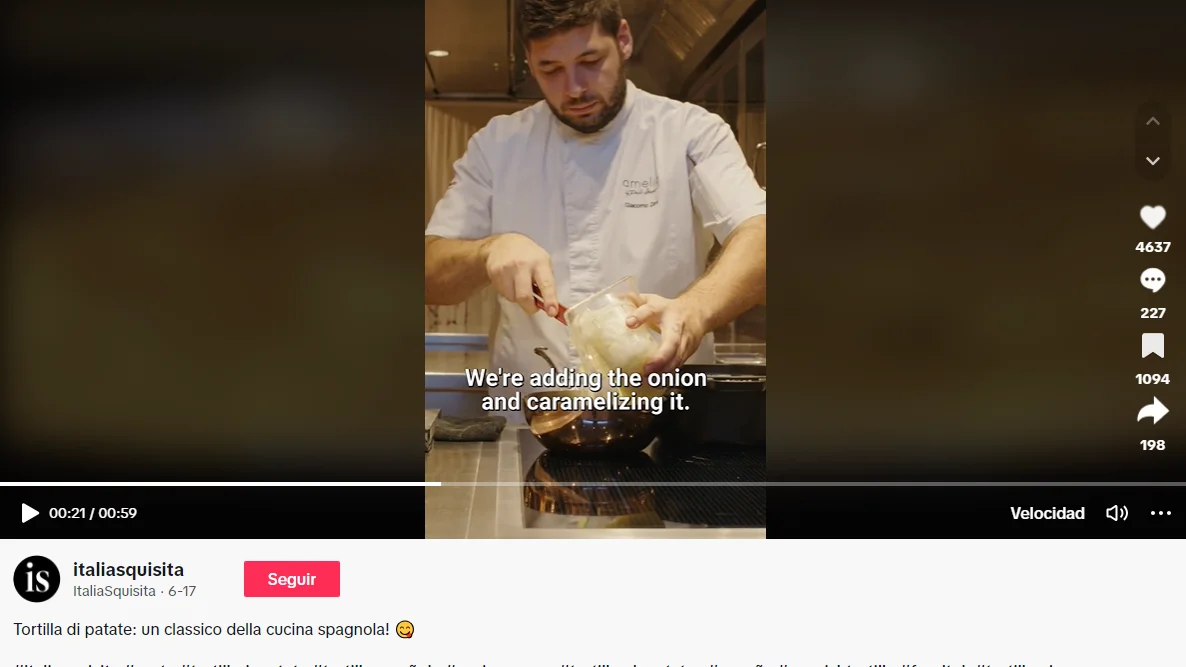 Cocinero italiano tortilla de patatas