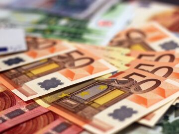 Dinero.