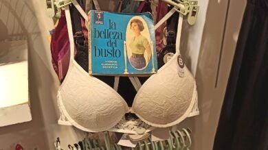 Las tetas perfectas en el franquismo