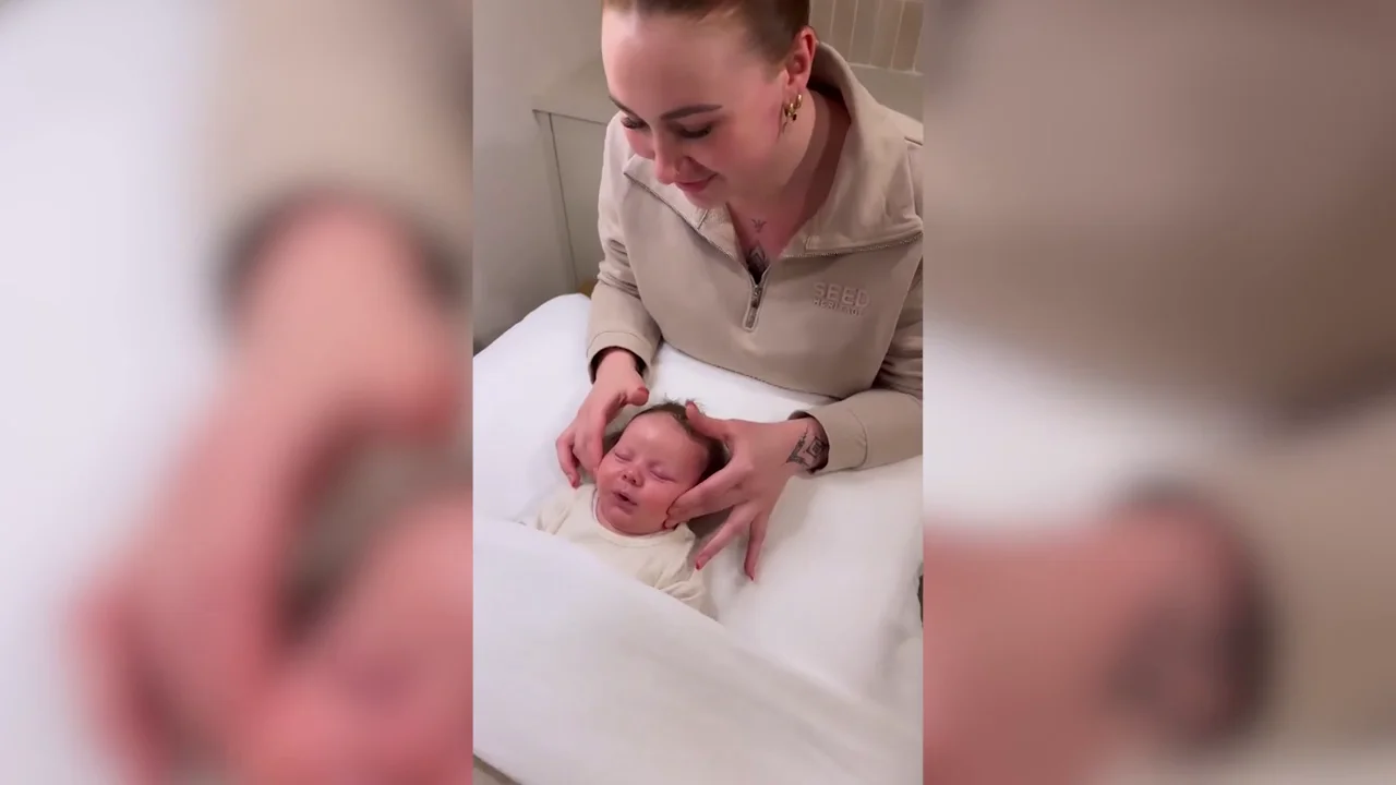 El v&iacute;deo de un beb&eacute; recibiendo un masaje facial que arrasa en TikTok: "Mi beb&eacute; estar&iacute;a retorci&eacute;ndose y brincando en la camilla"