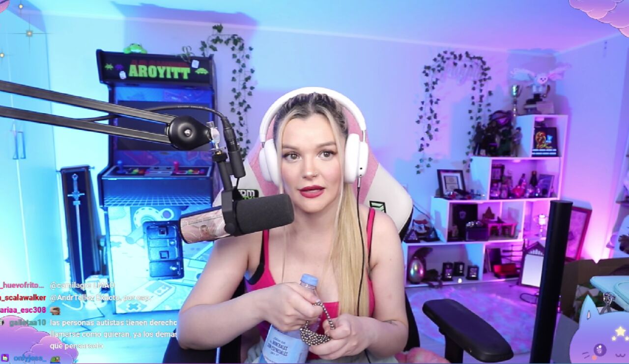 Aroyitt en uno de sus streams.