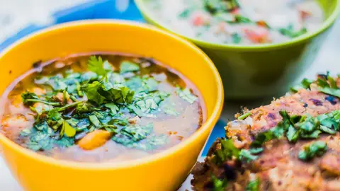 Curry con cilantro. Curry con cilantro.