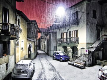 Fotograf&iacute;a de un pueblo nevado.