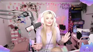Aroyitt durante uno de sus streams. Aroyitt durante uno de sus streams.