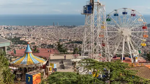 Parque de Atracciones Tibidabo en Barcelona Parque de Atracciones Tibidabo en Barcelona