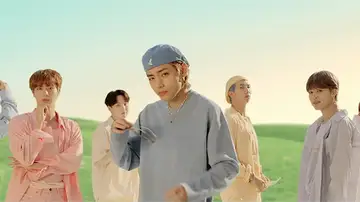 RM, Jimin, V y Jungkook entrarán al servicio militar a la vez: los miembros de BTS ya se preparan para su alistamiento RM, Jimin, V y Jungkook entrarán al servicio militar a la vez: los miembros de BTS ya se preparan para su alistamiento