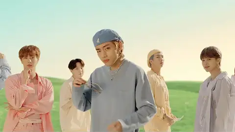 RM, Jimin, V y Jungkook entrarán al servicio militar a la vez: los miembros de BTS ya se preparan para su alistamiento RM, Jimin, V y Jungkook entrarán al servicio militar a la vez: los miembros de BTS ya se preparan para su alistamiento