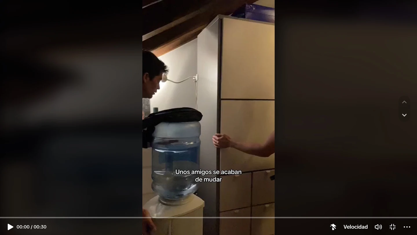 Tiktok puerta secreta detrás armario Tiktok puerta secreta detrás armario