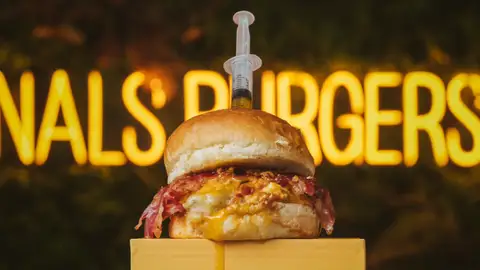 La hamburguesa con sabor a Dalsy. La hamburguesa con sabor a Dalsy.