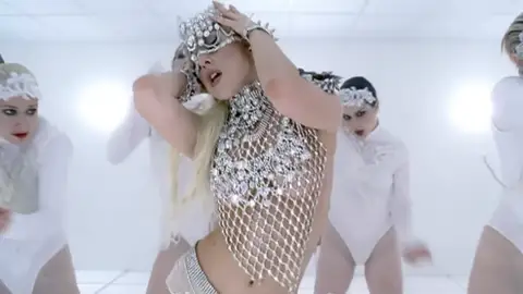 Videoclip de Bad Romance. Videoclip de Bad Romance.