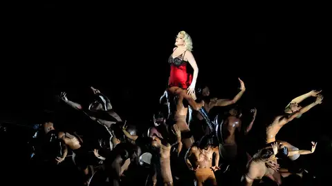 Madonna durante el concierto en Copacabana Madonna durante el concierto en Copacabana