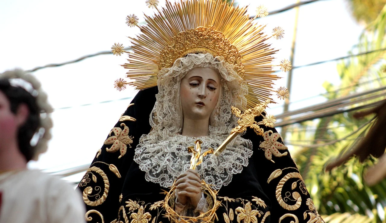 Imagen de la Virgen María.