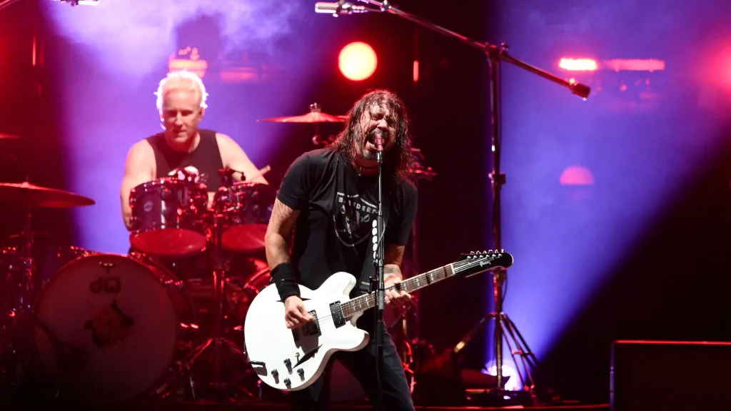 Dave Grohl durante un concierto en 2023 Dave Grohl durante un concierto en 2023