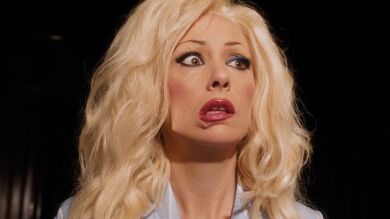 Rigoberta Bandini homenajea a Pamela Anderson en su nueva canción: 