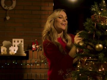 Videoclip de Siempre es Navidad junto a ti.