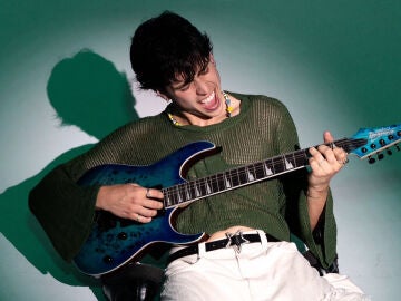 Rub&eacute;n George en el material promocional de su EP Embustes.