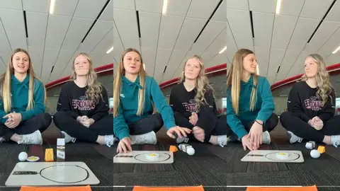 Dos estudiantes estadounidenses cuentan en español como hacer una tortilla Dos estudiantes estadounidenses cuentan en español como hacer una tortilla