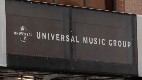 Fachada de la oficina de Universal Music Group en Nueva York Fachada de la oficina de Universal Music Group en Nueva York