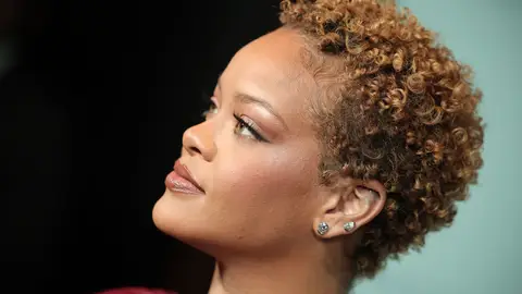 Rihanna. Rihanna.