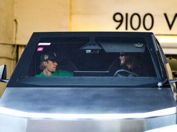 Justin Bieber junto a Hailey Bieber en 2024