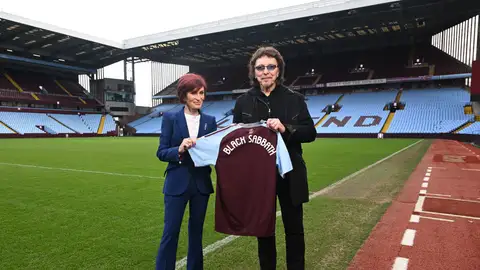 Sharon Osbourne y Tony Iommi Sharon Osbourne y Tony Iommi