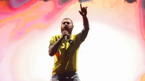 Post Malone durante un concierto Post Malone durante un concierto