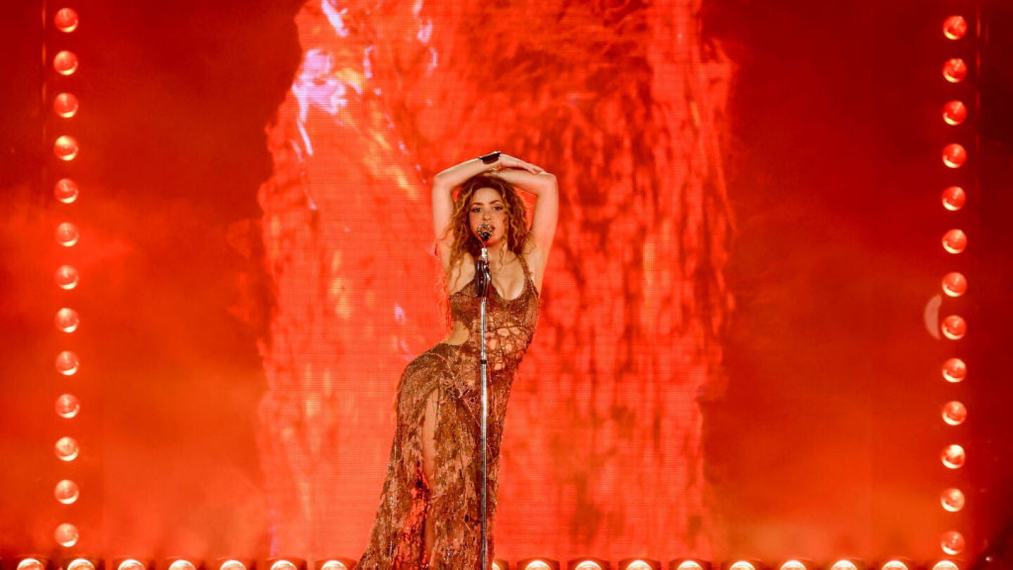 Shakira durante una actuaci&oacute;n en Brasil