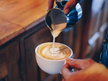 Imagen de archivo de un caf&eacute; en una cafeter&iacute;a