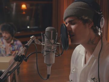 Miniatura del videoclip de Justin Bieber y Benny Blanco