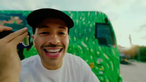 Miniatura de un vídeo de YouTube de Feid Miniatura de un vídeo de YouTube de Feid