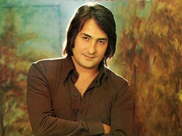 Nino Bravo en la portada de uno de sus discos.