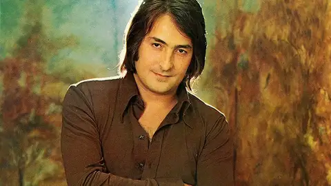 Nino Bravo en la portada de uno de sus discos. Nino Bravo en la portada de uno de sus discos.