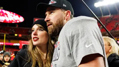 Taylor Swift y Travis Kelce Taylor Swift y Travis Kelce