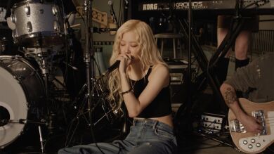 Rosé de BlackPink prueba el cocido madrileño en un histórico restaurante de la capital