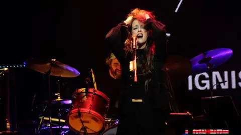 Una incombustible Vega se reivindica en Madrid Una incombustible Vega se reivindica en Madrid