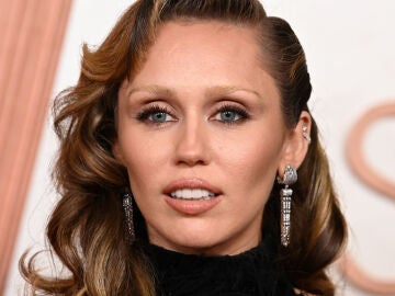 Miley Cyrus en los Premios Oscar 2025