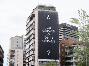 Imagen de la lona que ha aparecido en Madrid