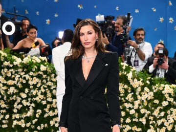 Hailey Bieber en la Met Gala 2025
