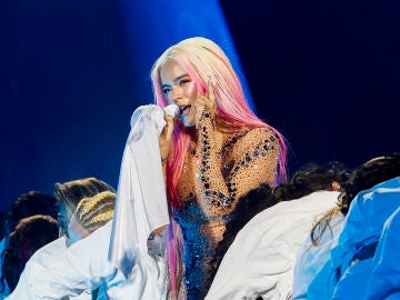 Karol G durante un concierto en Madrid