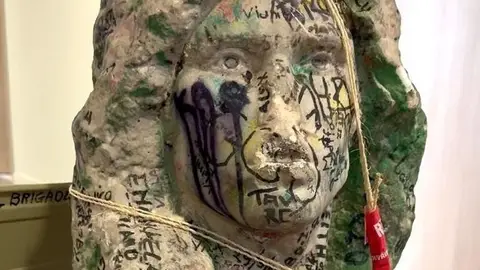 Foto del busto encontrado por la Dirección de la Policía Judicial de la Prefectura de Policía francesa Foto del busto encontrado por la Dirección de la Policía Judicial de la Prefectura de Policía francesa